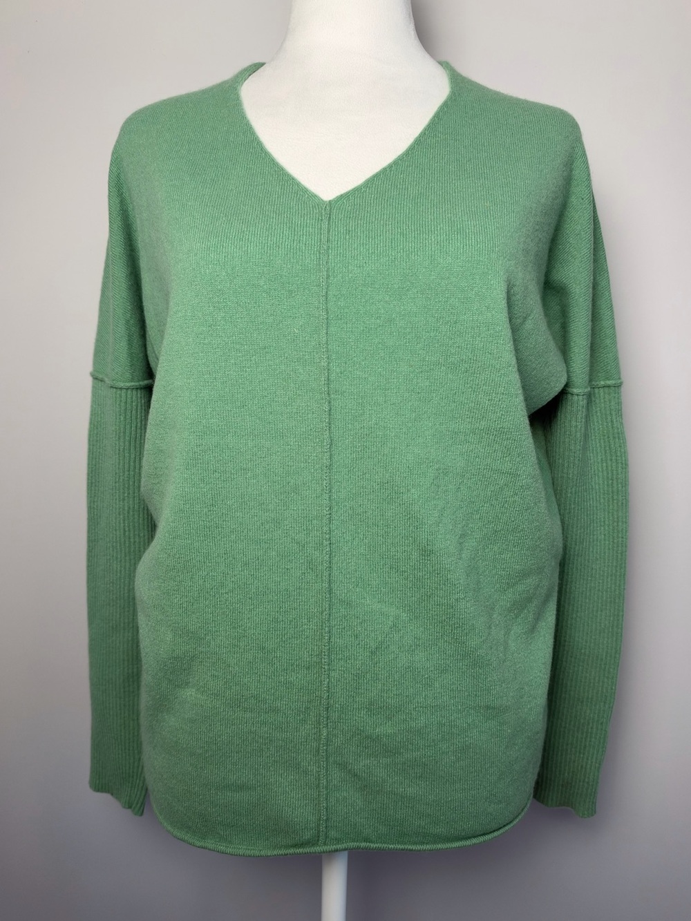Sundance Daniela 100% Cashmere Sweater Women's Size M Sage Green